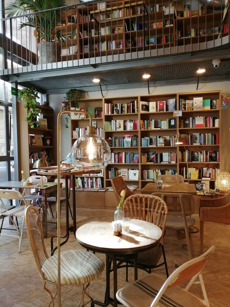 Halaman Coffee Interior